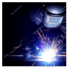 Schweißen an einer Metallkonstruktion